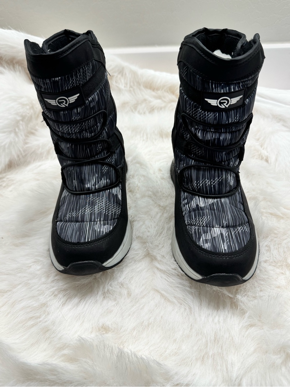 Kids Black & Gray Patterned Winter Boots with Easy Pull-On Fit